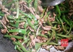 青椒炒肉丝的做法图解5