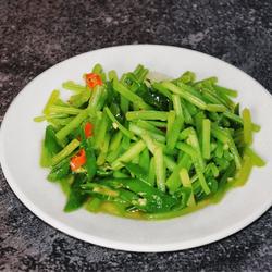 青椒炒地瓜梗的做法[图]