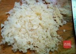 红枣银耳糊的做法图解3