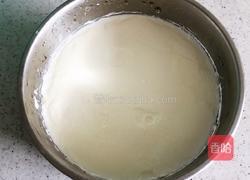 豆沙蜂蜜酸奶的做法图解3