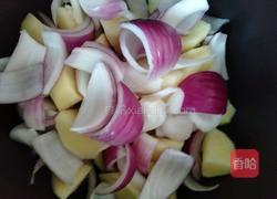 猪肉煲的做法图解3