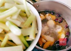 蒲菜炖鸡的做法图解11