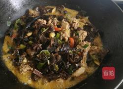 鸡肉炖木耳的做法图解7