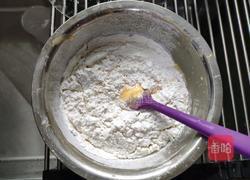 电高压锅电饭煲戚风蛋糕的做法图解5