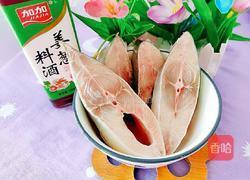 卷心菜蒸鱼的做法图解2