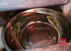 凉拌蒜辣鸡爪的做法图解1