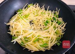 青椒土豆丝的做法图解3