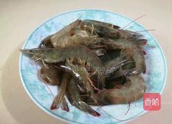 蒜蓉粉丝开边虾的做法图解1