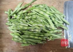 咸肉四季豆的做法图解3