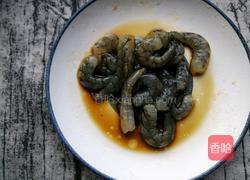 虾仁炒韭菜花的做法图解8