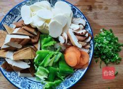 豆腐干炒素的做法图解2