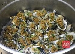 安式蒜蓉粉丝蒸生蚝的做法图解5