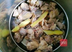 营养滋补的虫草炖鸡汤的做法图解9