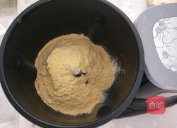 玉米面饼子的做法图解2