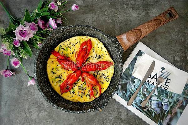 蒜香龙虾煎蛋饼