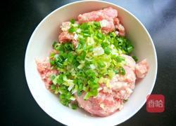 木耳菜肉丸汤的做法图解3