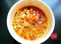 凉拌木耳腐竹黄瓜的做法图解12