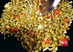 拿肉都不换的 (清炒酸豆角） 的做法图解7
