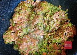 虾酱鸡蛋炒四季豆的做法图解7