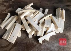 芹菜炒香干的做法图解2