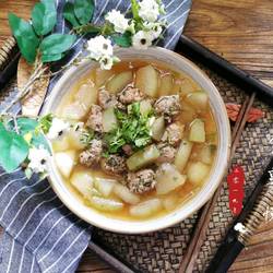 冬瓜香菜肉丸汤的做法[图]