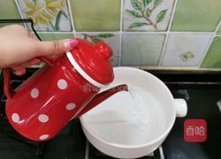 冬瓜香菜肉丸汤的做法图解2