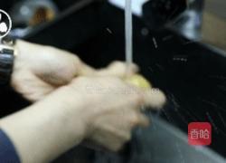海参牛肉炖土豆的做法图解1