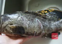 Illustration of how to make steamed grouper 1