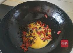 腊肠炒饭的做法图解3