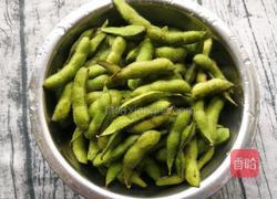 盐水毛豆的做法图解2