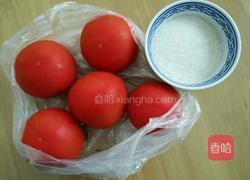 西红柿拌白糖的做法图解1