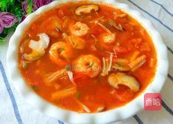 茄汁虾仁菌菇汤的做法图解1