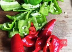 双椒爆冬瓜的做法图解3