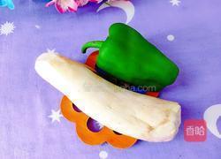 青椒素炒杏鲍菇的做法图解1