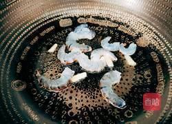 西芹炒虾仁的做法图解7