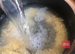 香菇小米粥的做法图解2