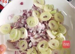 番茄螺旋意面的做法图解1