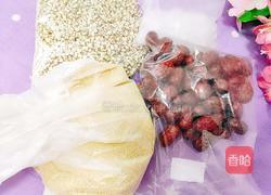 薏米红枣小米粥的做法图解1