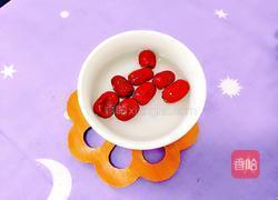薏米红枣小米粥的做法图解3