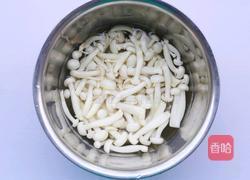 丝瓜虾仁菌菇汤的做法图解4