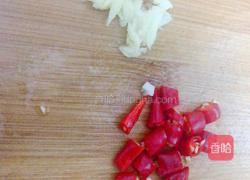 孜然爆炒香菇的做法图解2