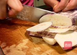 清淡型肉丝炒茄子的做法图解3