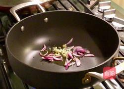 清淡型肉丝炒茄子的做法图解6