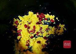 赤豆百合苞谷稀饭的做法图解3