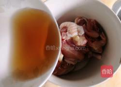 甜酸焖鸡的做法图解2