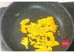 杂蔬酱油蛋炒饭的做法图解1