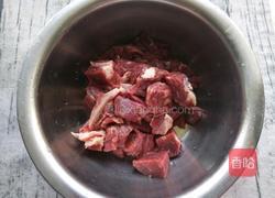 土豆豆角炖牛肉的做法图解2
