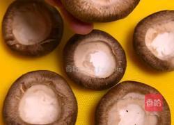 香菇酿肉的做法图解1