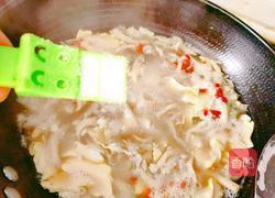 平菇鸡蛋汤的做法图解12