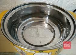 鱿鱼辣酱拌面的做法图解2